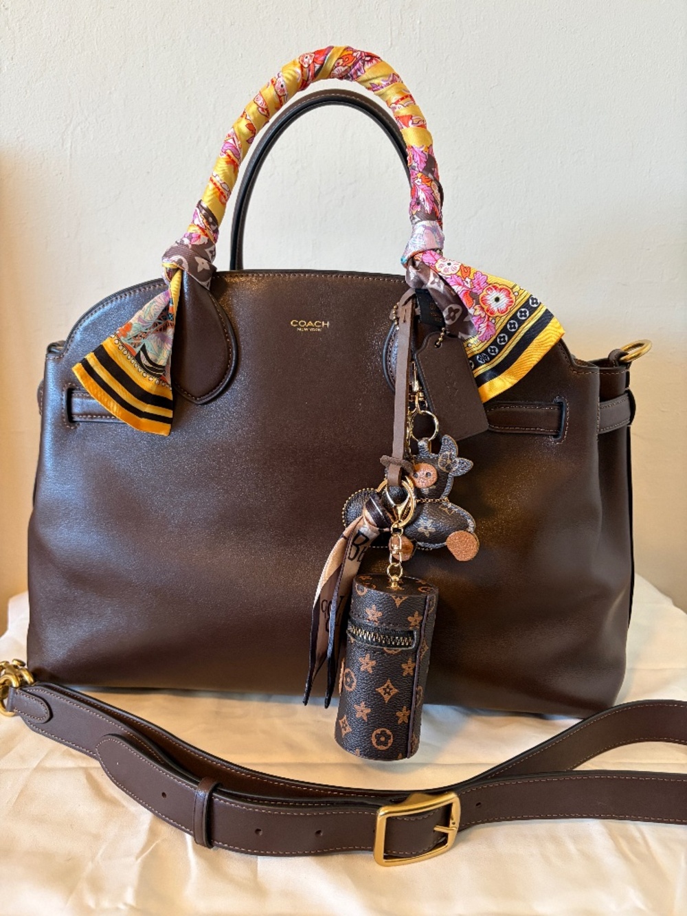 Coach Soft Empire Carryall 40 – Maple – Like New / Excellent Condition